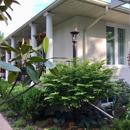 Bed and Breakfast Via Veneto - Old Town Niagara-on-the-Lake Zewnętrze zdjęcie