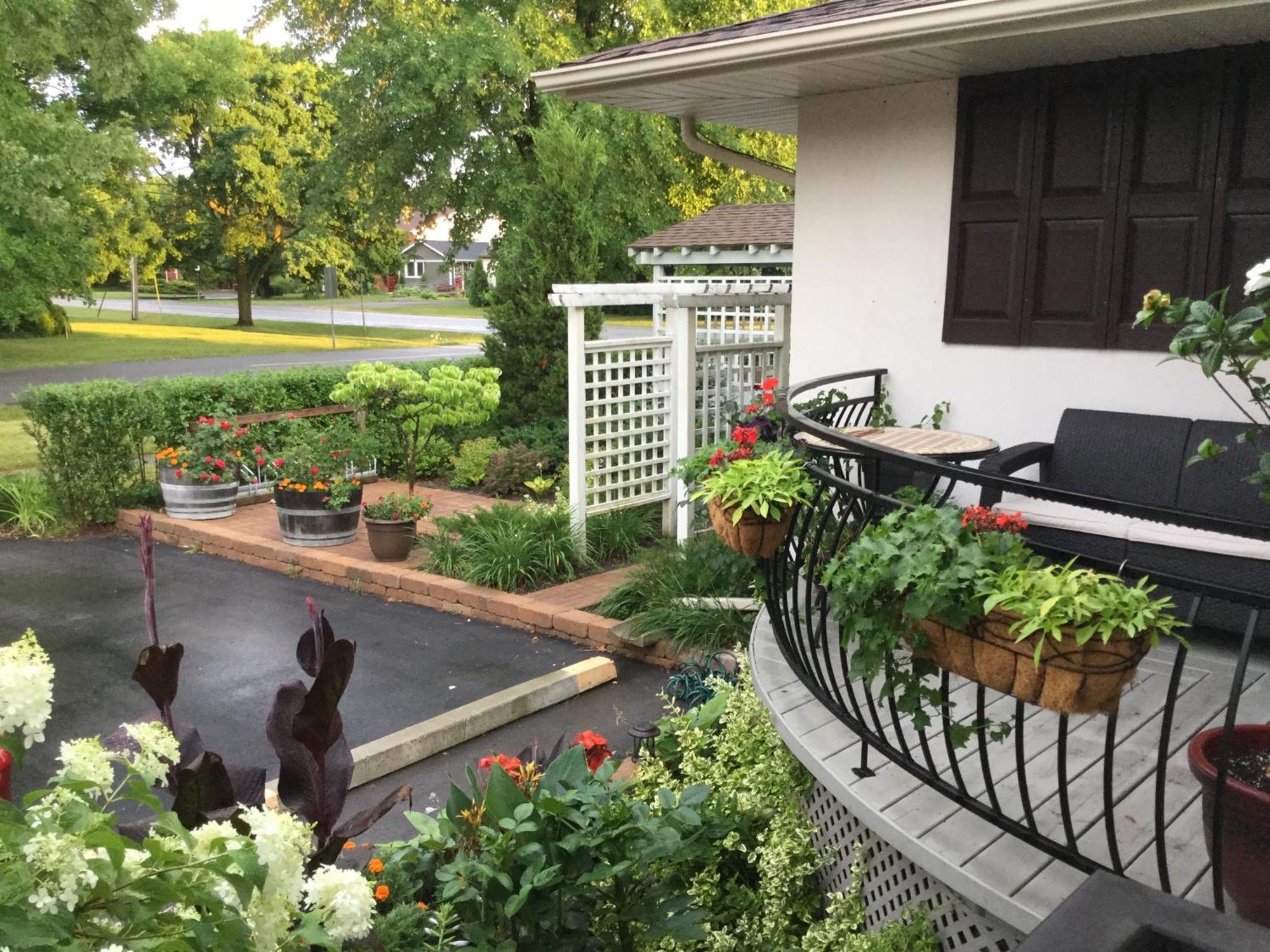 Bed and Breakfast Via Veneto - Old Town Niagara-on-the-Lake Zewnętrze zdjęcie