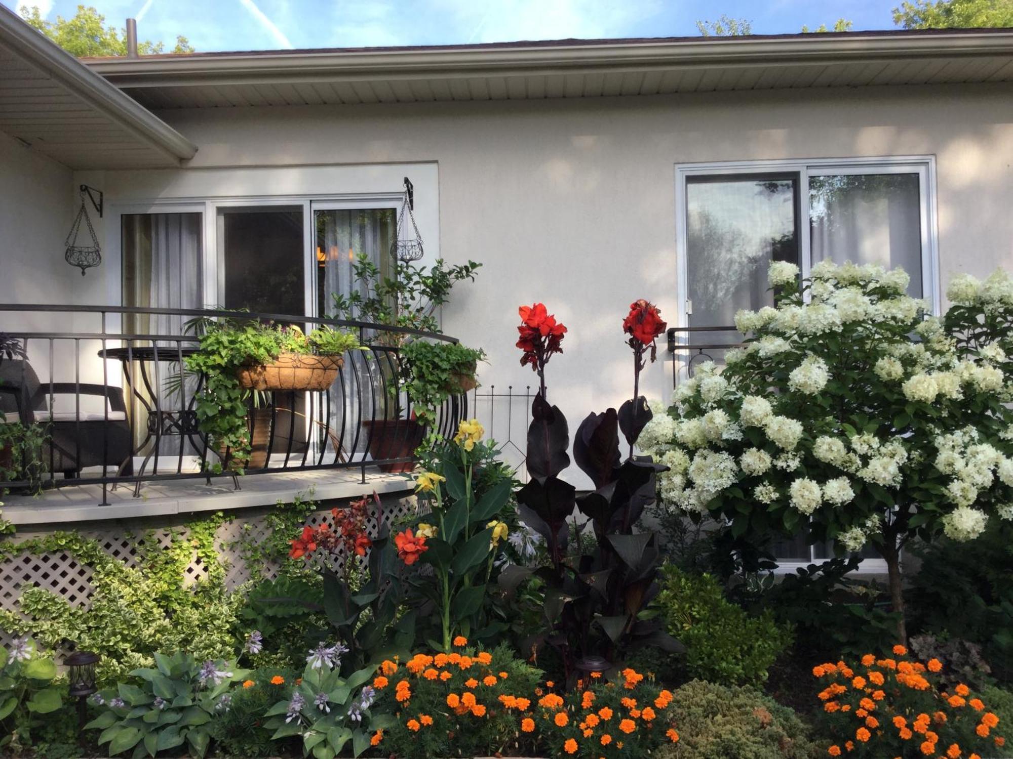 Bed and Breakfast Via Veneto - Old Town Niagara-on-the-Lake Zewnętrze zdjęcie