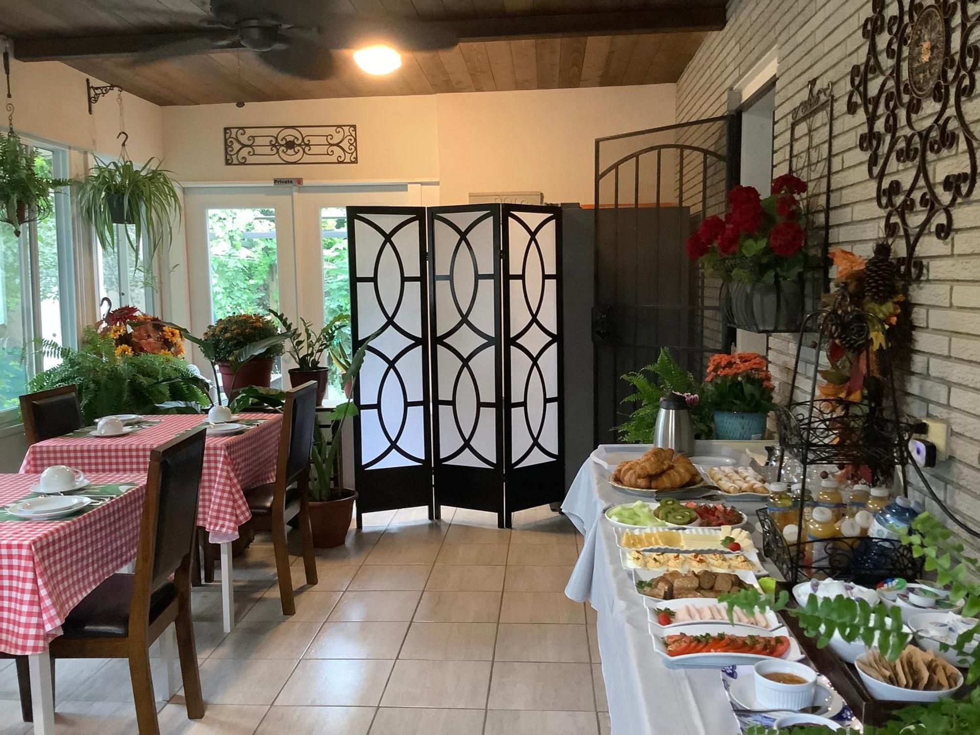 Bed and Breakfast Via Veneto - Old Town Niagara-on-the-Lake Zewnętrze zdjęcie